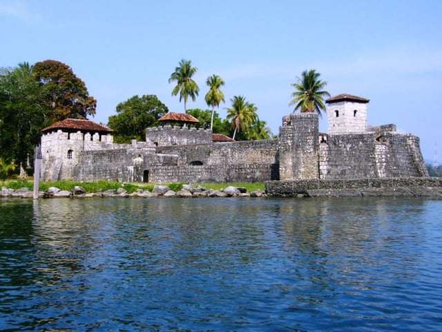 Viajes a Puerto Barrios Castillo de San Felipe