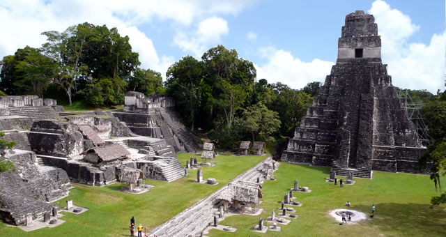 Vuelos a Tikal, Tikal, Guatemala.jpg